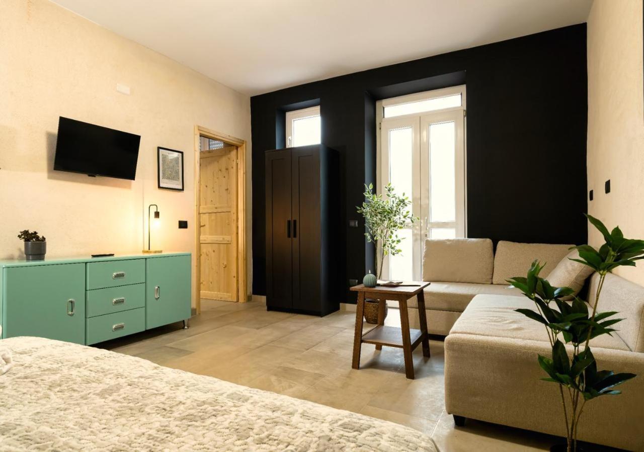 Residence La Corte - Bilocale 3 Novara Bagian luar foto